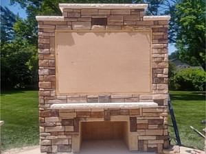 Outdoor Fireplaces & Fire Pit Kits